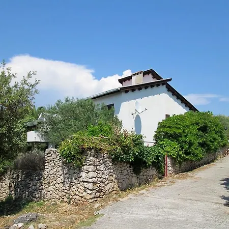 בית נופש House Zivana *